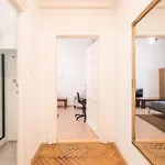 Comfy Large 아파트 *